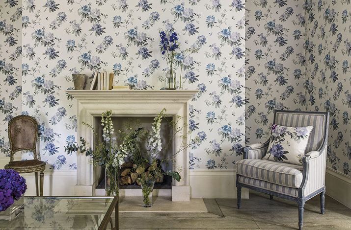 8-waterperry-wallpapers-violets-vintage-chair